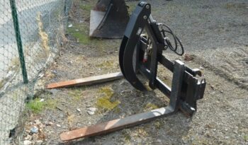 KOLOVÝ TRAKTOR NAKLADAČ S PŘÍSLUŠENSTVÍM ZETOR PROXIMA HS120 – 13498 full