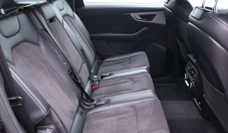 Audi Q7 3,0 200kW quattro tiptronic DPH full