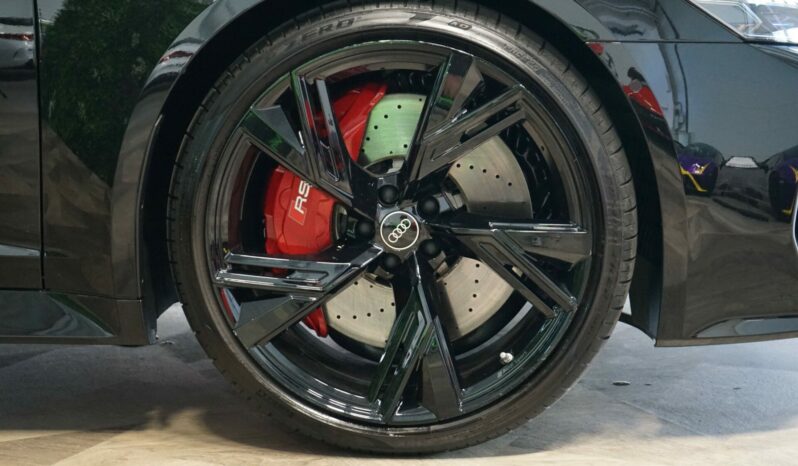Audi RS 6 Avant TFSI quattro full