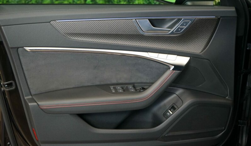 Audi RS 6 Avant TFSI quattro full