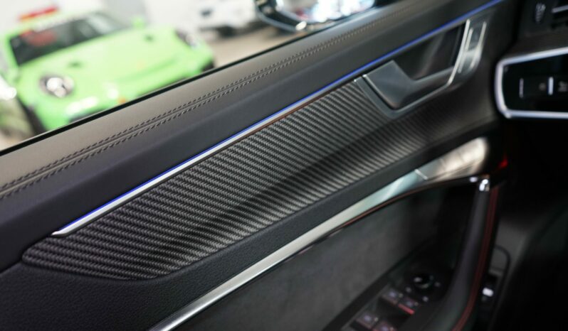 Audi RS 6 Avant TFSI quattro full