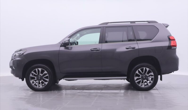 Toyota Land Cruiser 2,8 D-4D 150kW Aut. Invincible full
