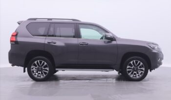 Toyota Land Cruiser 2,8 D-4D 150kW Aut. Invincible full