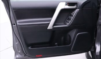Toyota Land Cruiser 2,8 D-4D 150kW Aut. Invincible full