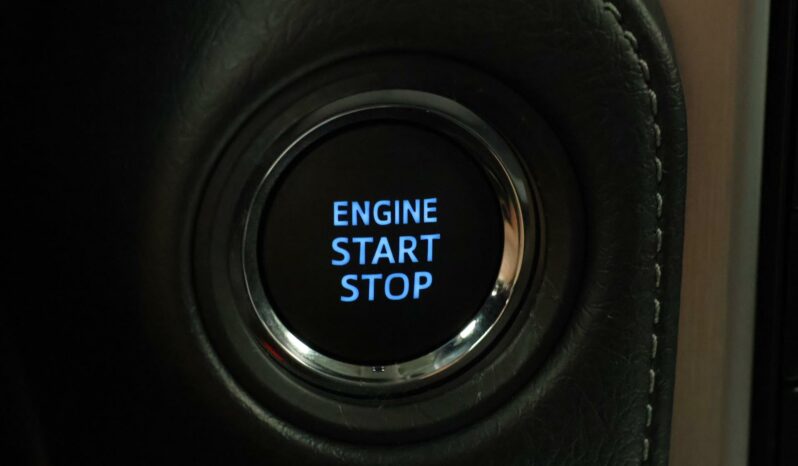 Toyota Land Cruiser 2,8 D-4D 150kW Aut. Invincible full