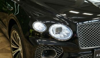 Bentley Bentayga V8 full