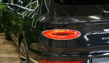 Bentley Bentayga V8 full