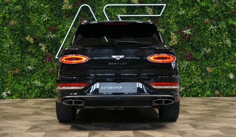 Bentley Bentayga V8 full
