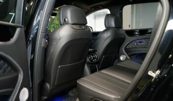 Bentley Bentayga V8 full