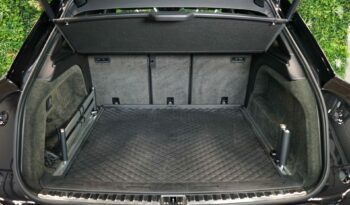 Bentley Bentayga V8 full