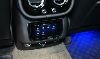 Bentley Bentayga V8 full