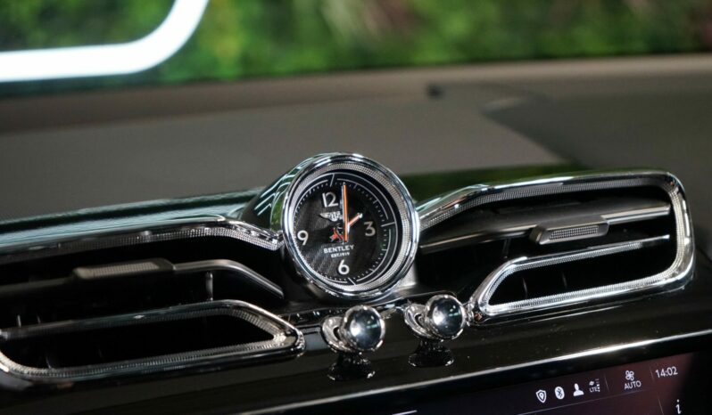 Bentley Bentayga V8 full