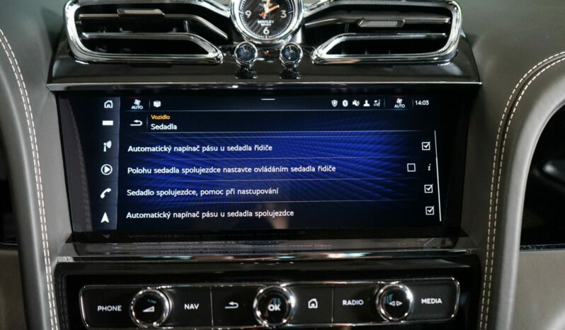 Bentley Bentayga V8 full