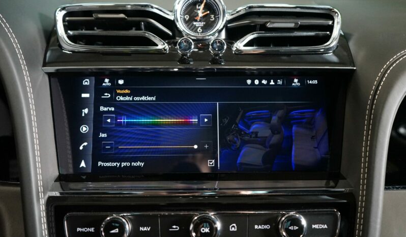 Bentley Bentayga V8 full