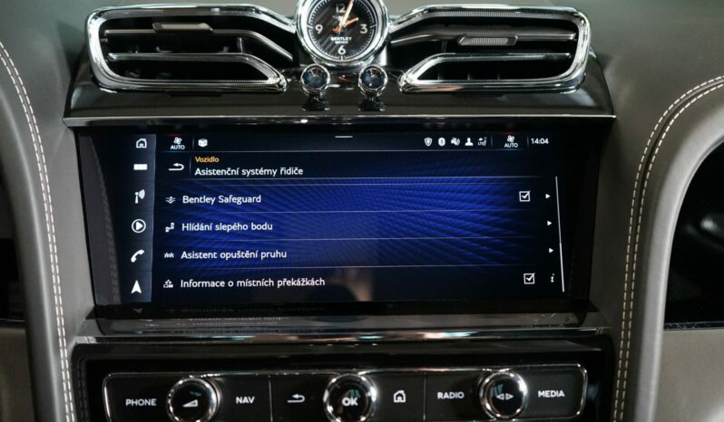 Bentley Bentayga V8 full