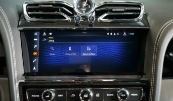 Bentley Bentayga V8 full