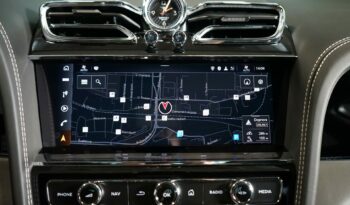 Bentley Bentayga V8 full