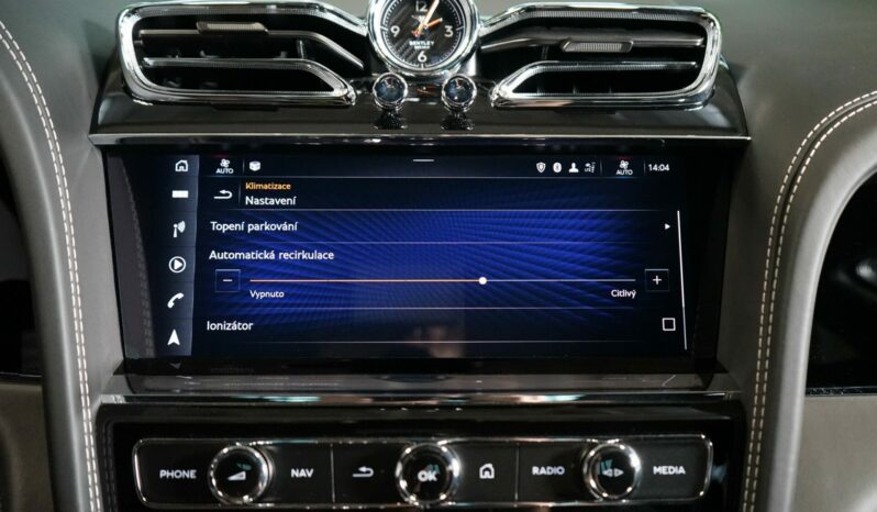 Bentley Bentayga V8 full