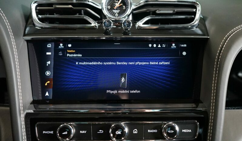Bentley Bentayga V8 full
