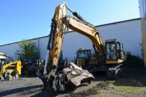 LIUGONG 926F PÁSOVÉ RYPADLO + PŘÍSLUŠENSTVÍ - 2022 - 145kW