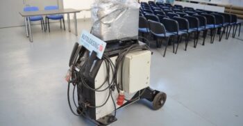 DOOSAN M1013 SVAŘOVACÍ ROBOT S PŘÍSLUŠENSTVÍM - 2021 -