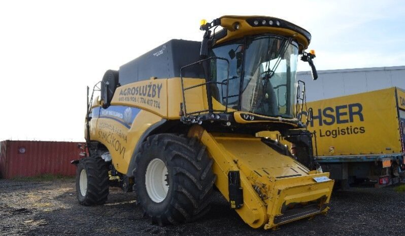 NEW HOLLAND CX8.80 SKLÍZECÍ MLÁTIČKA S ŽACÍ LIŠTOU 7,5M A VOZÍKEM – 13938 full