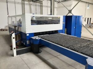 TRUMPF TRUMATIC L3050 LASEROVÝ ŘEZACÍ STROJ -  -